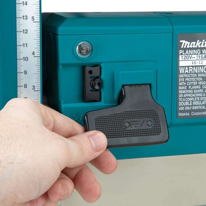 Ξυλουργικό πλάνη MAKITA 2012NB