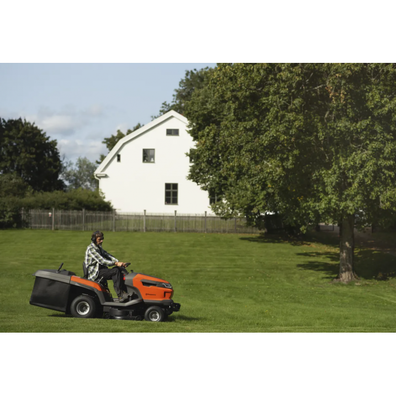 Xλοοκοπτικό Τρακτέρ Κήπου Husqvarna TC 220T