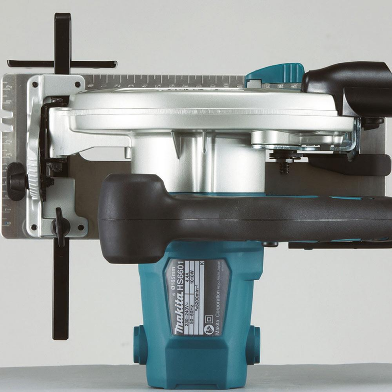 Χειροκίνητο κυκλικό πριόνι Makita HS6601, 1050 W, Ø 165 mm
