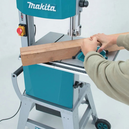 Ταινιοπρίονο Makita LB1200F, 900 W, 305 χιλιοστά