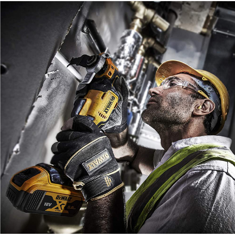 Πολυλειτουργικός ταλαντωτής DeWALT μπαταριοκίνητος με 2 μπαταρίες και φορτιστή, 18 V, 5 Ah, 0-20 000 δονήσεις/λεπτό, DCS356P2