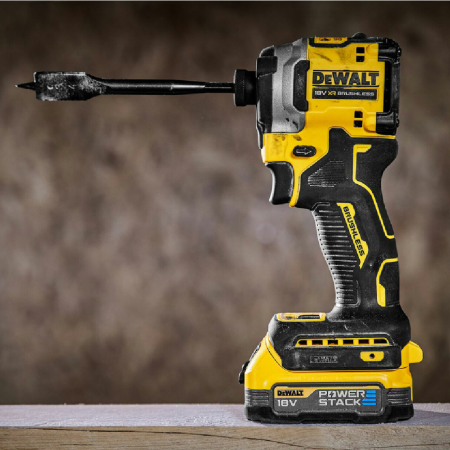 Παλμικό κατσαβίδι μπαταρίας DeWALT με κινητήρα χωρίς ψήκτρες με 1 μπαταρία και φορτιστή, 18V, 1,7 Ah, 206,2 Nm, εξάγωνο, 1/4", DCF850E1T