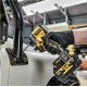 Κρουστικό παλμικό κατσαβίδι μπαταρίας DeWALT με κινητήρα χωρίς ψήκτρες με 2 μπαταρίες και φορτιστή, 18V, 5Ah, 206.2 Nm, εξάγωνο, 1/4'', DCF850P2T