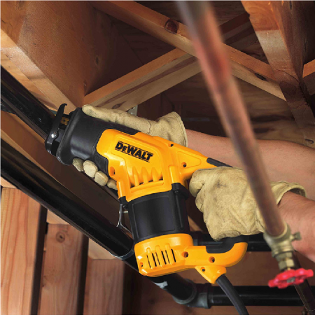 Πριόνι DeWALT ηλεκτρικό σπαθωτό με ομαλή ρύθμιση 1050 W, 0-2800 κινήσεις/λεπτό, 29 χιλ., DWE357K