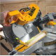 Επιτραπέζιο δισκοπρίονο DeWALT με βύθιση με δυνατότητα έλξης 1670W, Ø305 mm, 3800 rpm, DWS780