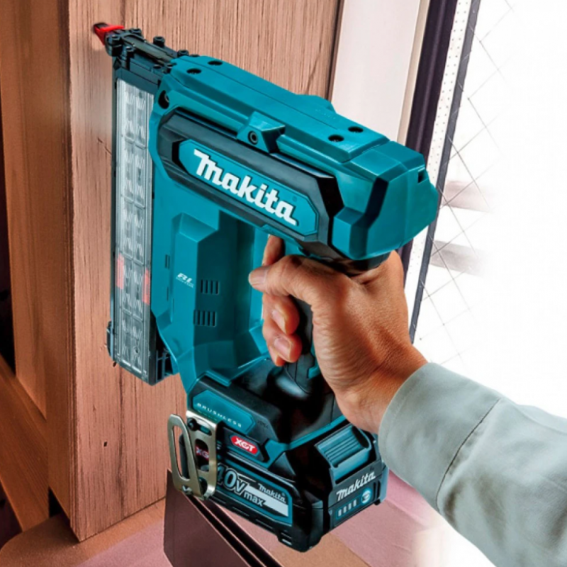 Επαγγελματικό ασύρματο καρφωτικό Makita, FN001GZ, XGT, 40 V, 15-40 mm, χωρίς μπαταρία και φορτιστή