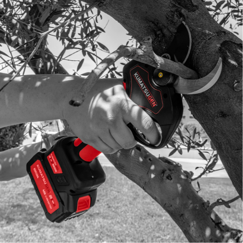 Ασύρματο ψαλίδι κλαδέματος KUMATSUGEN KDC240, 20 V, Brushless, 0–22/40 mm, 2 x 2.0 Ah Li-Ion, φορτιστής και βαλίτσα