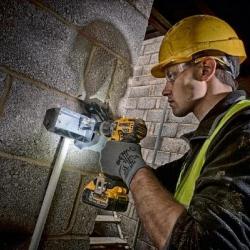 Κρουστικό δραπανοκατσάβιδο μπαταρίας DeWALT DCD796N, 18 V, 70 Nm, χωρίς μπαταρία και φορτιστή