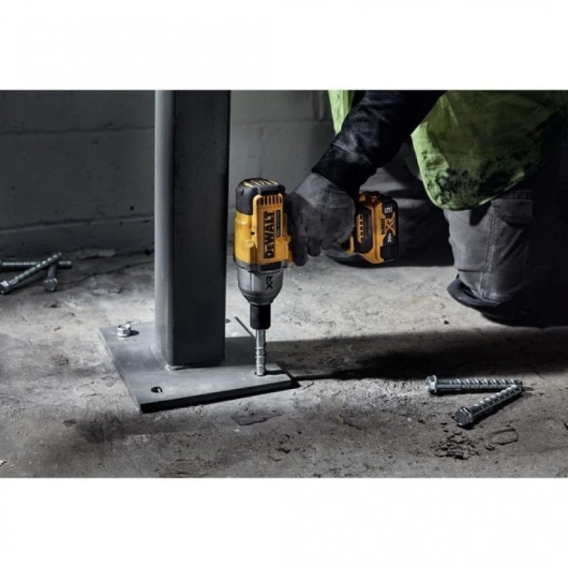 Κρουστικό μπουλονόκλειδο μπαταρίας DCF900P2T DEWALT 18 V, 1898 Nm, 1/2″, με 2 μπαταρίες, φορτιστή και θήκη